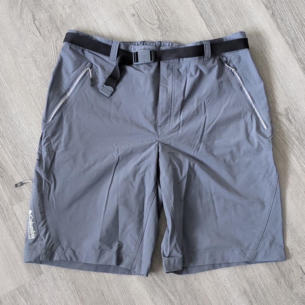 Columbia Titanium Grey Omnishield Peak Shorts Sz36